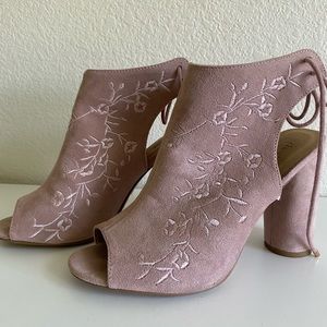 Light pink heels